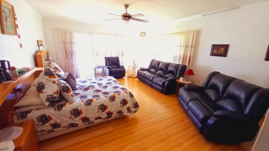 5 Bedroom Property for Sale in Sasolburg Ext 4 Free State